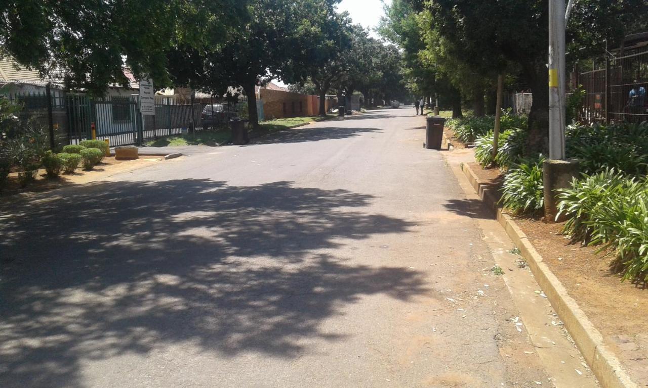 Acacia Guesthouse Kempton Park Zewnętrze zdjęcie