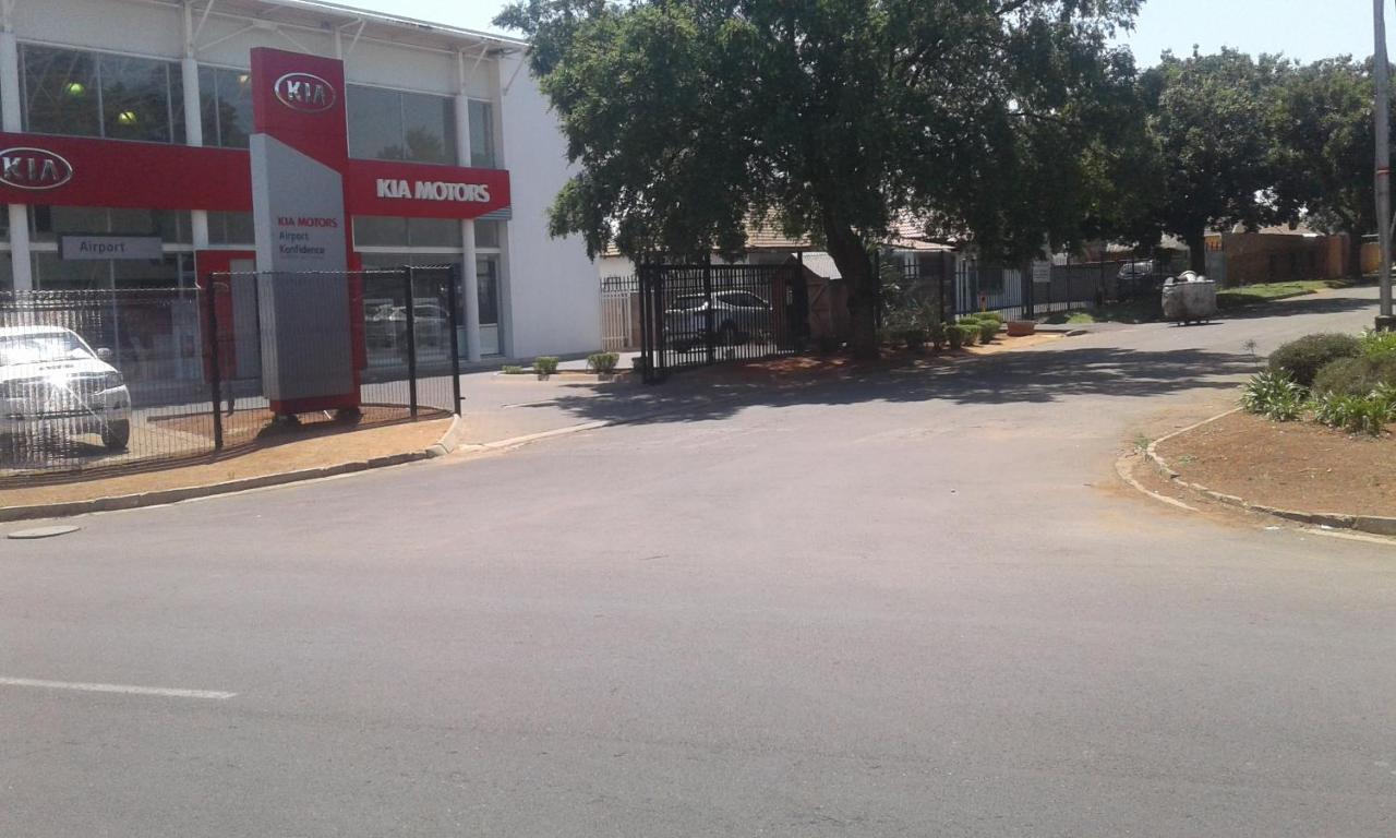 Acacia Guesthouse Kempton Park Zewnętrze zdjęcie